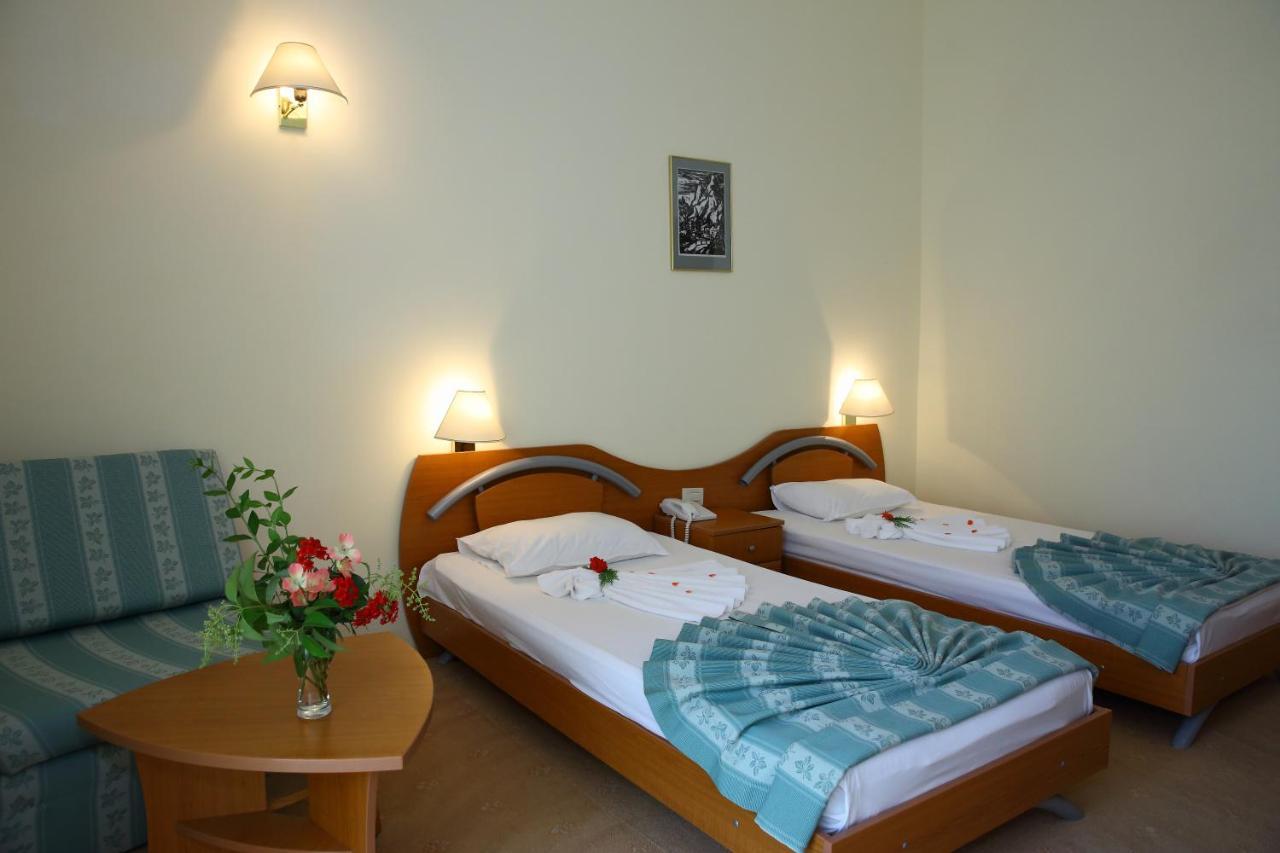 Duni Holiday Village Sozopol Bagian luar foto